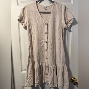Women’s Cato dress in good condition, only worn a couple times. Size XS